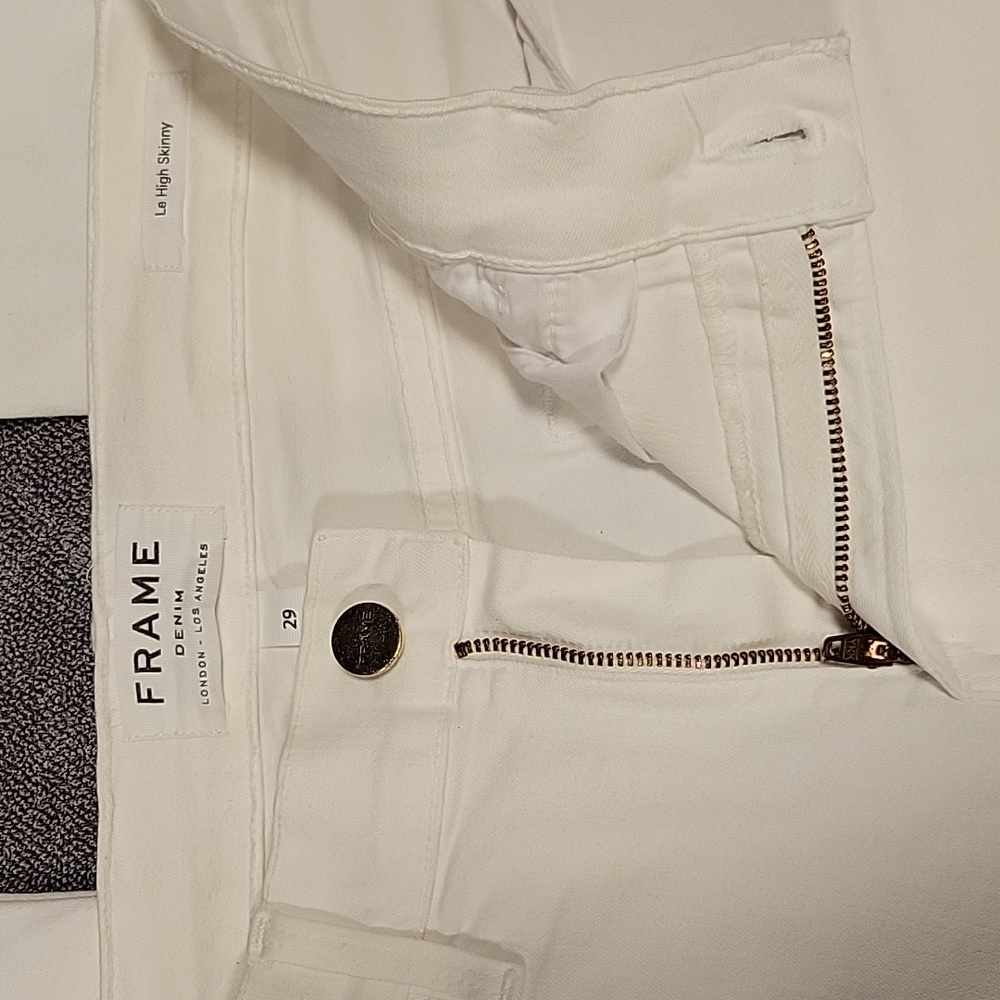 Frame Denim, "Le High Skinny" White Jeans - Picture 7 of 17